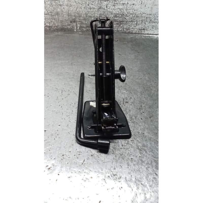 Recambio de gato para suzuki swift berlina (mz) gl (5-ptas.) referencia OEM IAM   2005