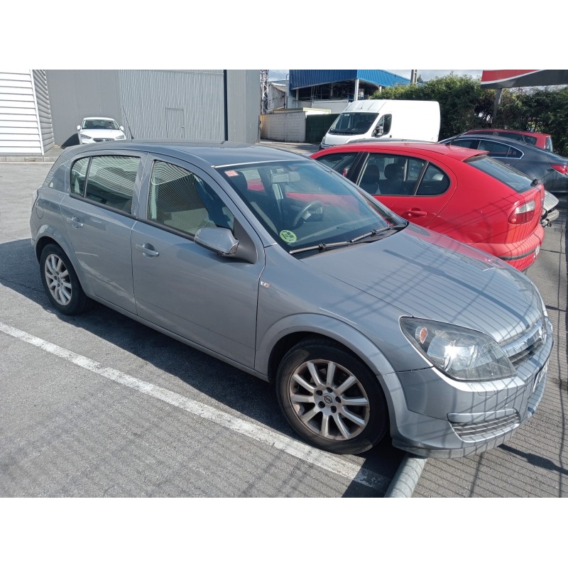 opel astra h berlina del año 2005