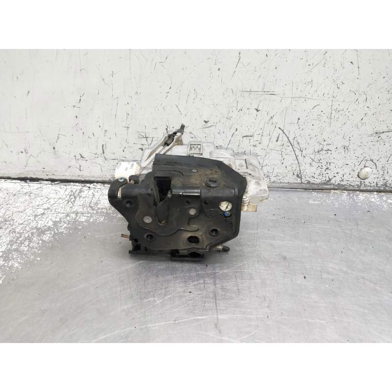 Recambio de motor cierre centralizado trasero derecho para seat leon (1p1) referencia OEM IAM   5P