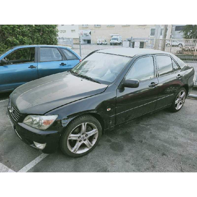LEXUS IS200 (GXE10)