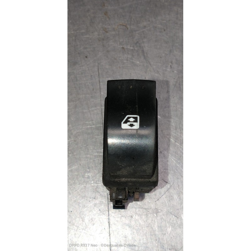 Recambio de mando elevalunas delantero derecho para renault trafic combi (ab 4.01) 29 ln combi9 acristalado referencia OEM IAM 0