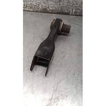 BRAZO SUSPENSION INFERIOR TRASERO DERECHO JR1221443 C83FB 2015