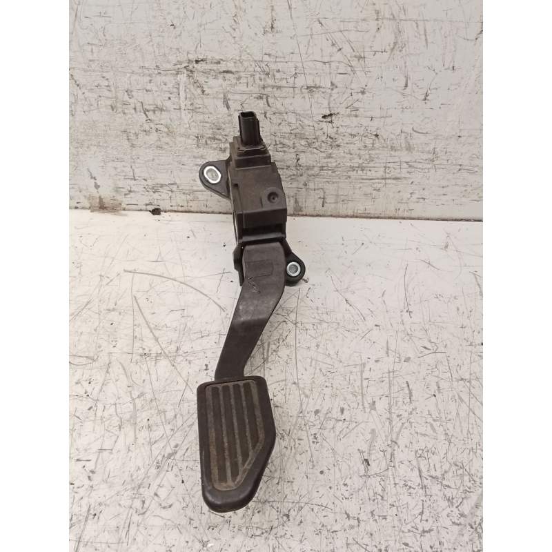 Recambio de potenciometro pedal para toyota yaris live referencia OEM IAM 7811000160 14TD 2013