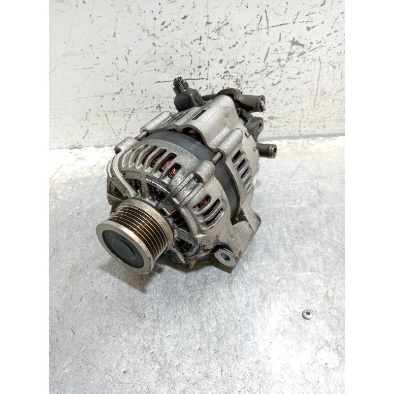 Recambio de alternador para hyundai tucson (jm) 2.0 crdi style referencia OEM IAM 373002703 021319113 