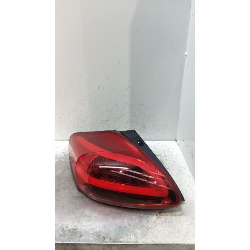 Recambio de piloto trasero izquierdo para kia cee´d (jd) 1.6 gt referencia OEM IAM  3P 2012