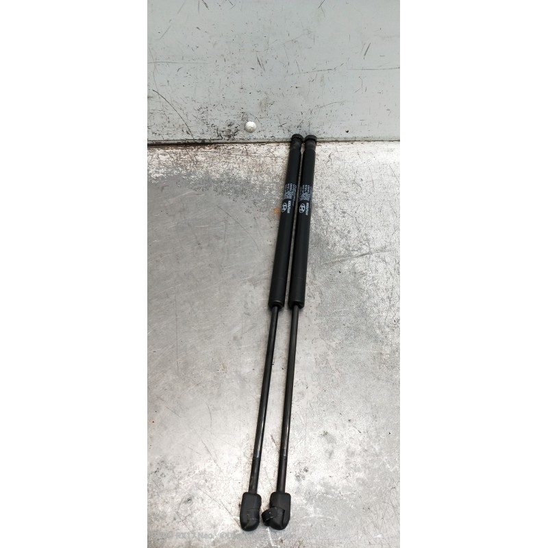 Recambio de amortiguadores maletero / porton para hyundai tucson (jm) 2.0 crdi style referencia OEM IAM 817712E000 2538RM 0585N