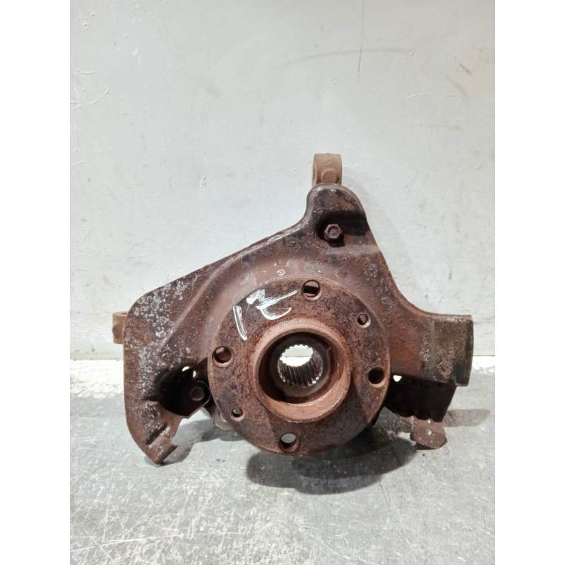 Recambio de mangueta delantera izquierda para fiat fiorino referencia OEM IAM  13JTD 2007