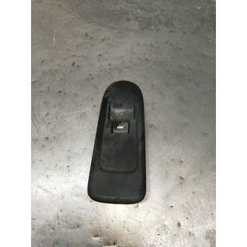 MANDO ELEVALUNAS DELANTERO DERECHO 96661102XT 5P 2008