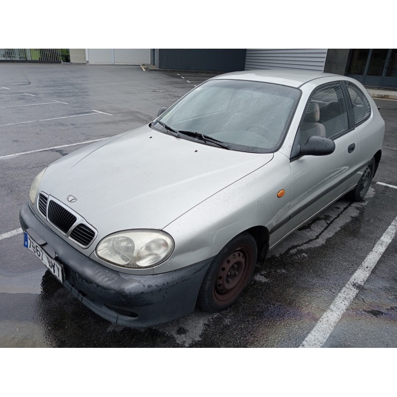 daewoo lanos del año 2002