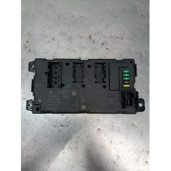 CAJA RELES / FUSIBLES A2C30450117 6135932970101 2014