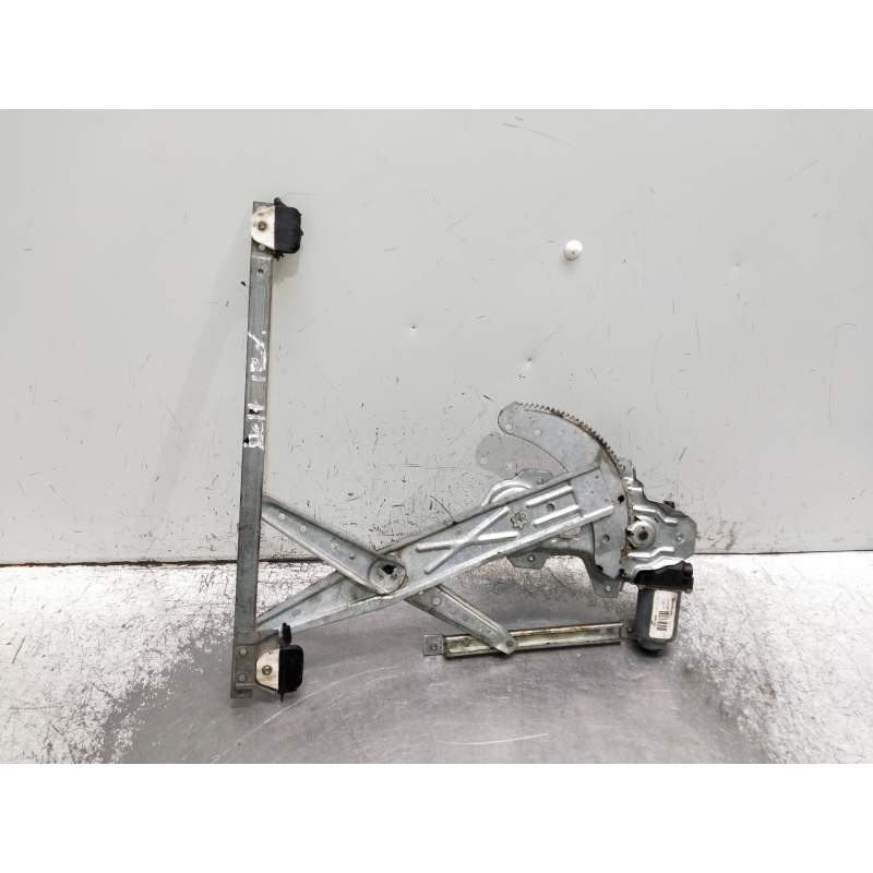 Recambio de elevalunas delantero derecho para mg serie 45 (rt) classic (4-ptas.) referencia OEM IAM 400675  