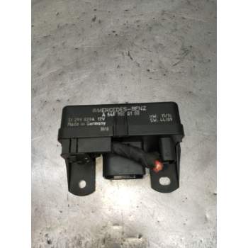 CAJA PRECALENTAMIENTO A6409000100 51299029A 2002