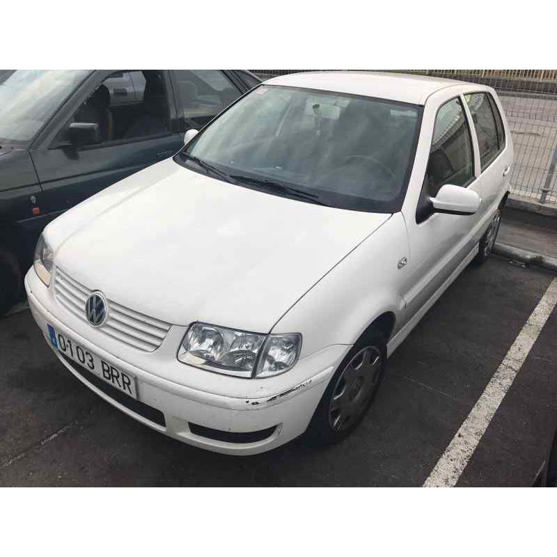 VOLKSWAGEN POLO BERLINA (6N2)