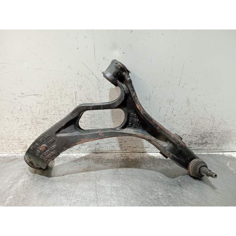 Recambio de brazo suspension inferior delantero izquierdo para volkswagen touareg (7la) referencia OEM IAM 7L0407153A  