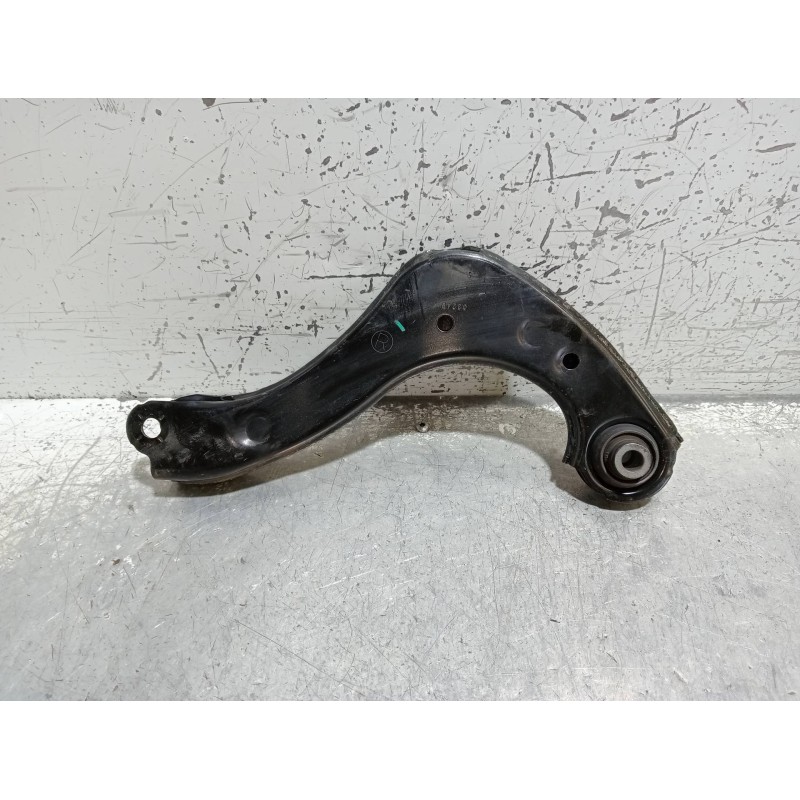 Recambio de brazo suspension superior trasero derecho para toyota c-hr hybrid style plus referencia OEM IAM   