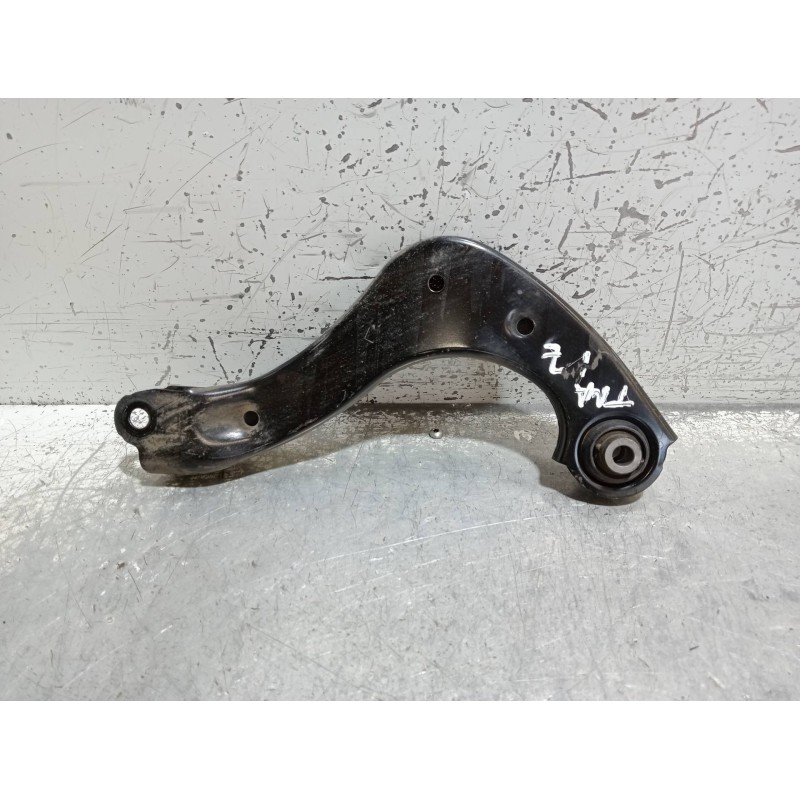 Recambio de brazo suspension superior trasero izquierdo para toyota c-hr hybrid style plus referencia OEM IAM   