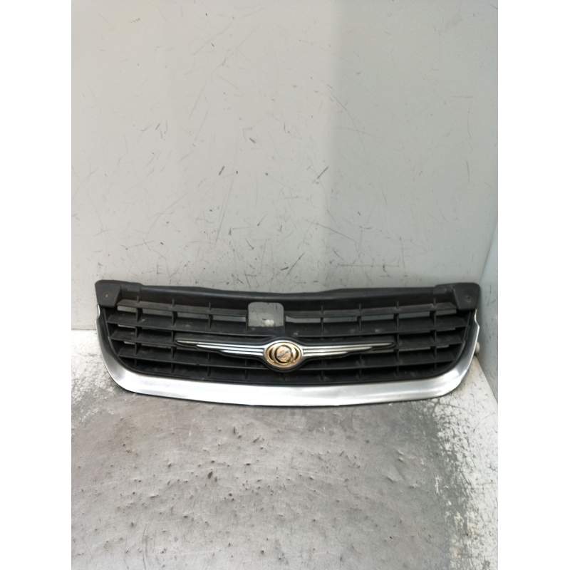 Recambio de rejilla delantera para chrysler neon ii 2.0 16v referencia OEM IAM   1999