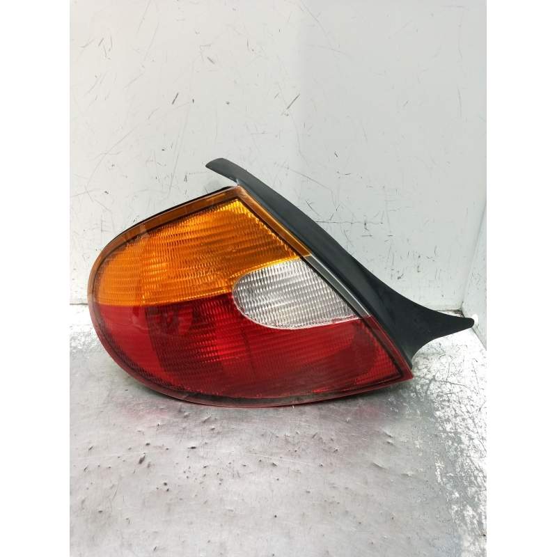 Recambio de piloto trasero izquierdo para chrysler neon ii 2.0 16v referencia OEM IAM   1999