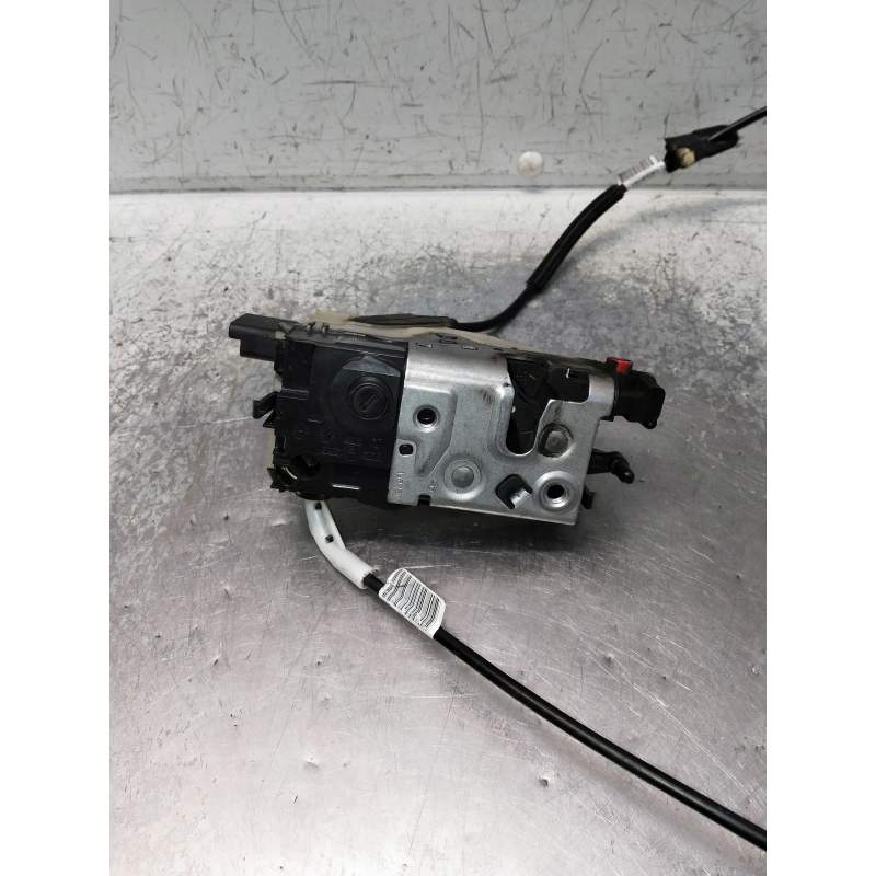 Recambio de motor cierre centralizado trasero derecho para peugeot 208 active referencia OEM IAM 9812507780 5P 2012