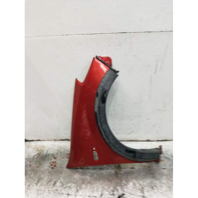 Recambio de aleta delantera derecha para dacia sandero (bs_) 1.6 mpi 85 (bs03) referencia OEM IAM   