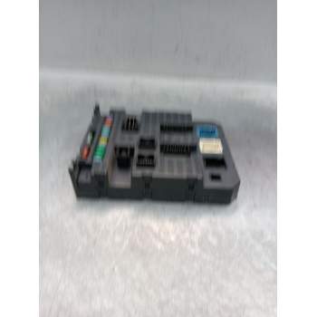 CAJA RELES / FUSIBLES 9663798180 16HDI 2007