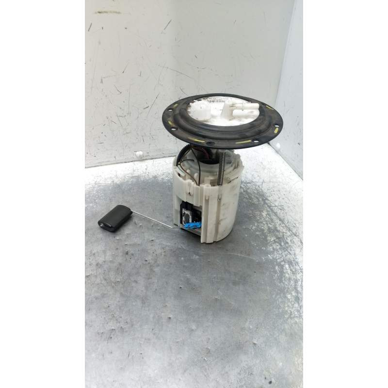 Recambio de bomba combustible para kia cee´d (jd) 1.6 gt referencia OEM IAM 31110A2500 16G 2012