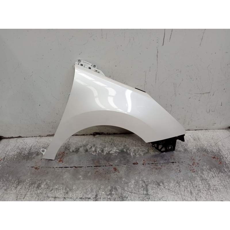 Recambio de aleta delantera derecha para peugeot 5008 (0u_, 0e_) 1.6 bluehdi 120 referencia OEM IAM   2012