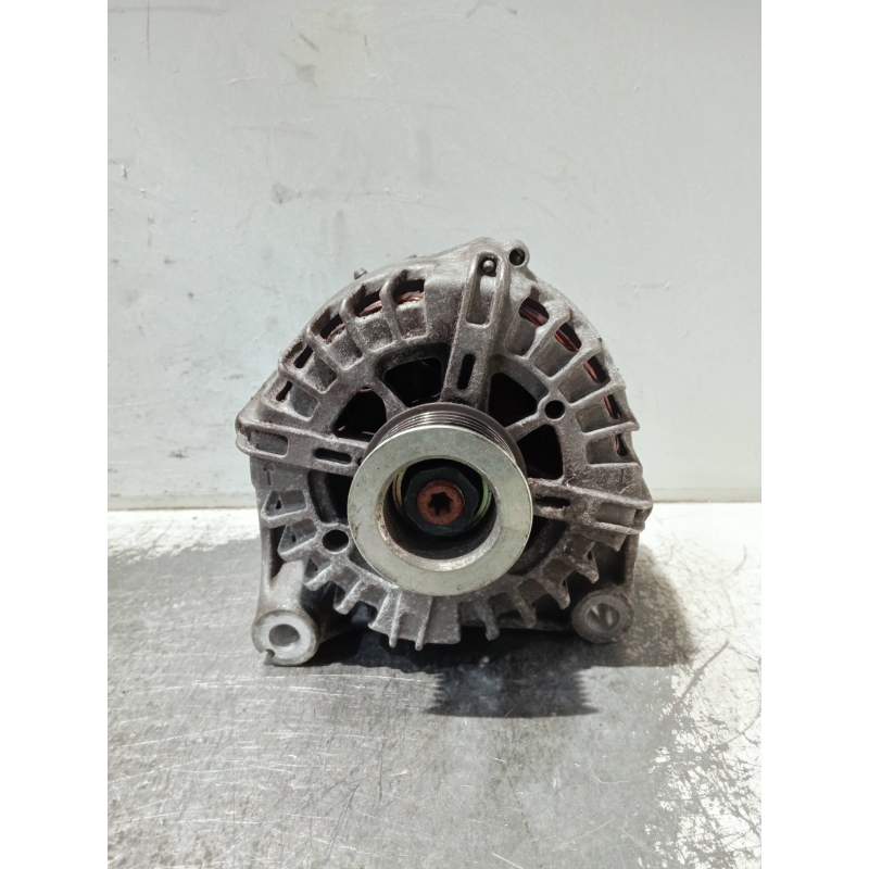 Recambio de alternador para bmw serie 1 berlina (e81/e87) referencia OEM IAM 7802261 2543461C S38AN09