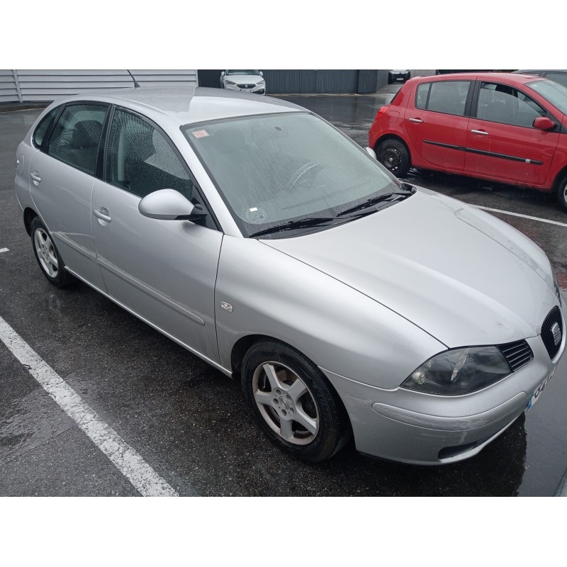 seat ibiza (6l1) del año 2003