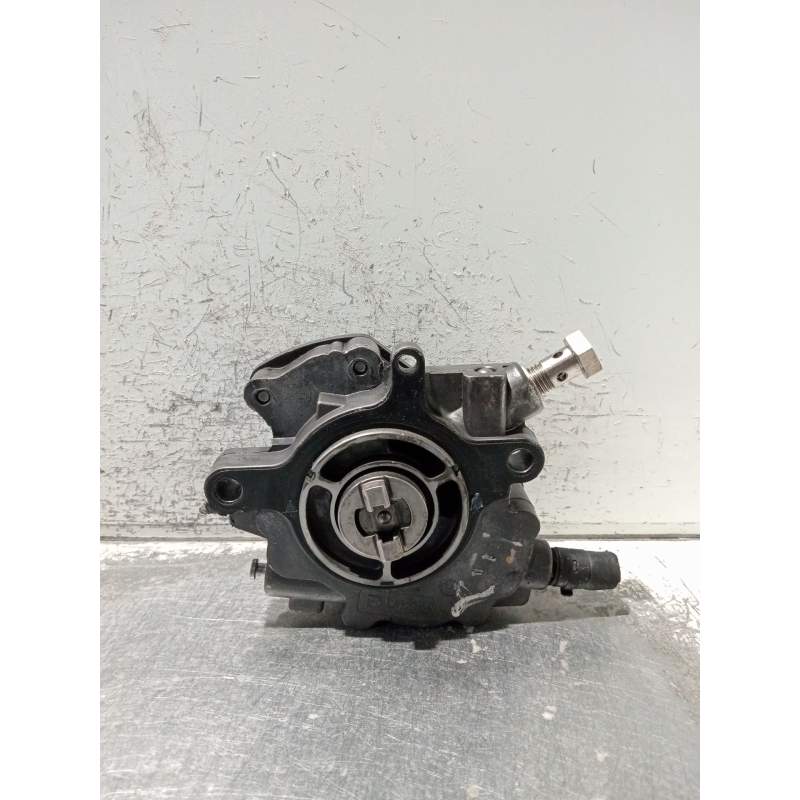 Recambio de depresor freno / bomba vacio para volkswagen touareg (7la) referencia OEM IAM LA2231010  