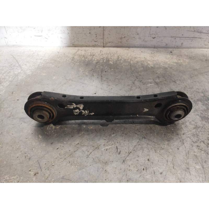 Recambio de tirante trasero derecho para bmw x1 (e84) xdrive 23d referencia OEM IAM 678223702 678223802 2009