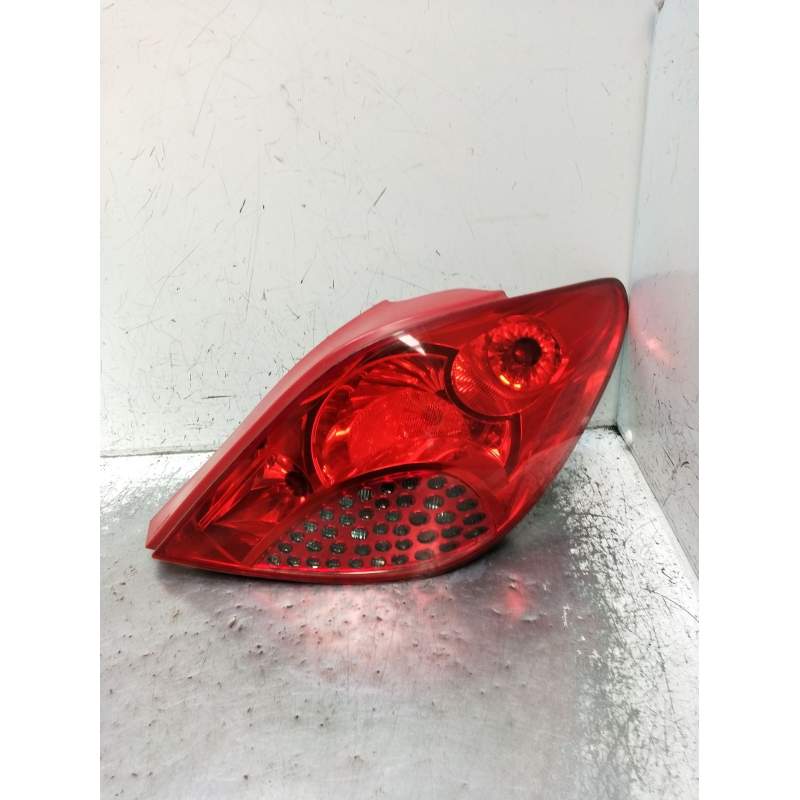 Recambio de piloto trasero derecho para peugeot 207/207+ (wa_, wc_) 1.6 hdi referencia OEM IAM   2006