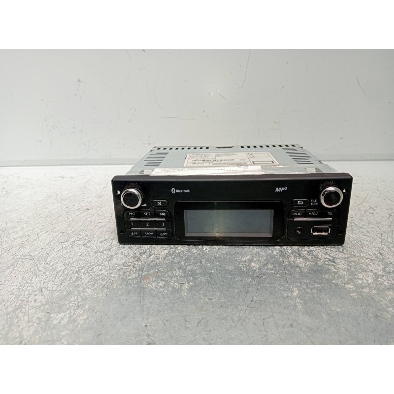 Recambio de sistema audio / radio cd para renault kangoo profesional referencia OEM IAM 281150213R  