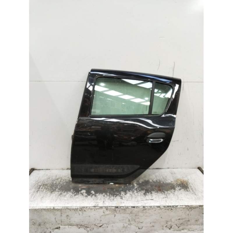 Recambio de puerta trasera izquierda para dacia sandero referencia OEM IAM   5p