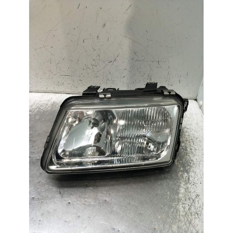 Recambio de faro izquierdo para audi a3 (8l1) 1.9 tdi referencia OEM IAM   1996