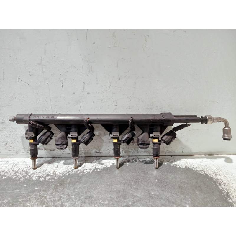 Recambio de rampa inyectora para mini mini (r56) cooper referencia OEM IAM 75756468002  