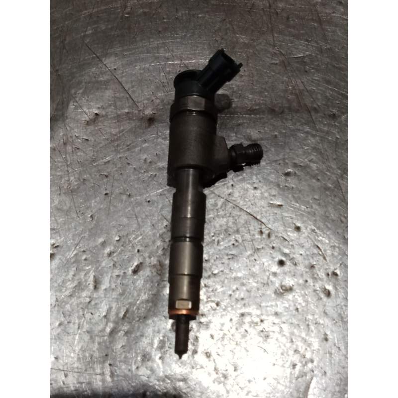 Recambio de inyector para peugeot 5008 (0u_, 0e_) 1.6 bluehdi 120 referencia OEM IAM 0445110566 027766 BOSCH
