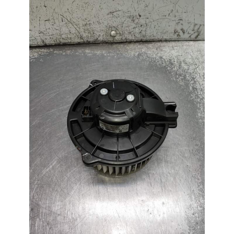 Recambio de motor calefaccion para toyota corolla (e12) referencia OEM IAM 0130101601  2002