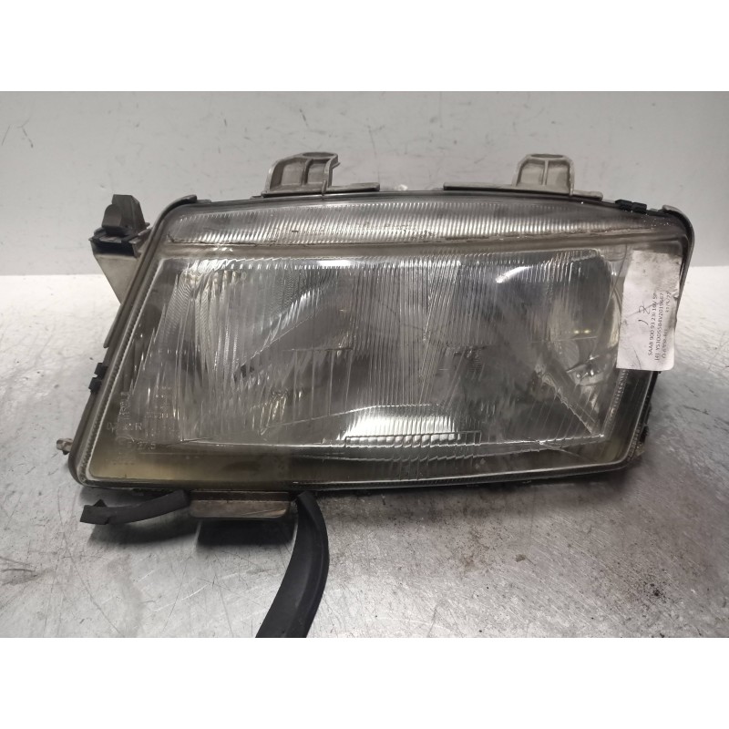 Recambio de faro izquierdo para saab 900 berlina 2.3 s referencia OEM IAM   