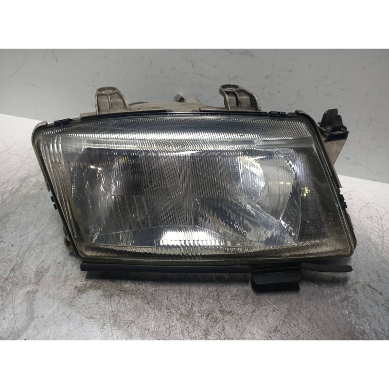 Recambio de faro derecho para saab 900 berlina 2.3 s referencia OEM IAM   