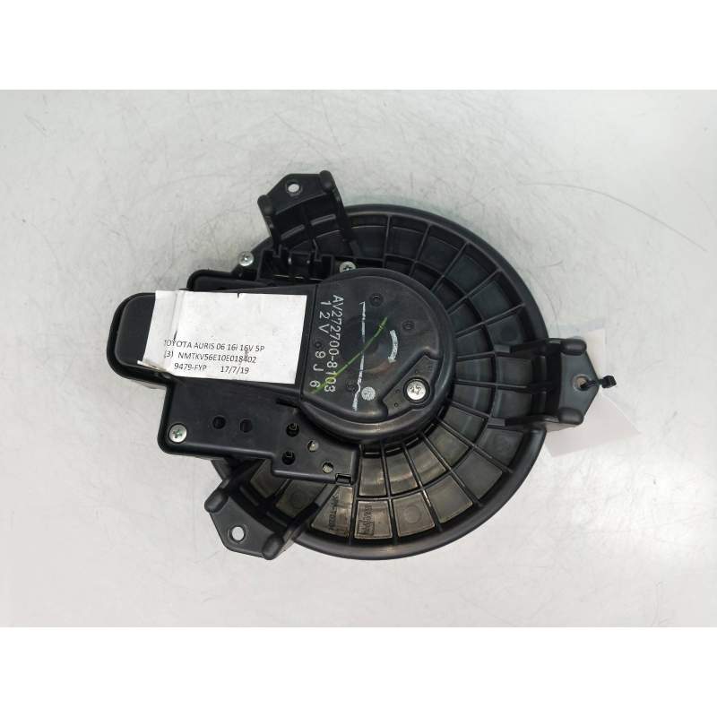 Recambio de motor calefaccion para toyota auris 1.6 16v cat referencia OEM IAM AV2727008103  2006