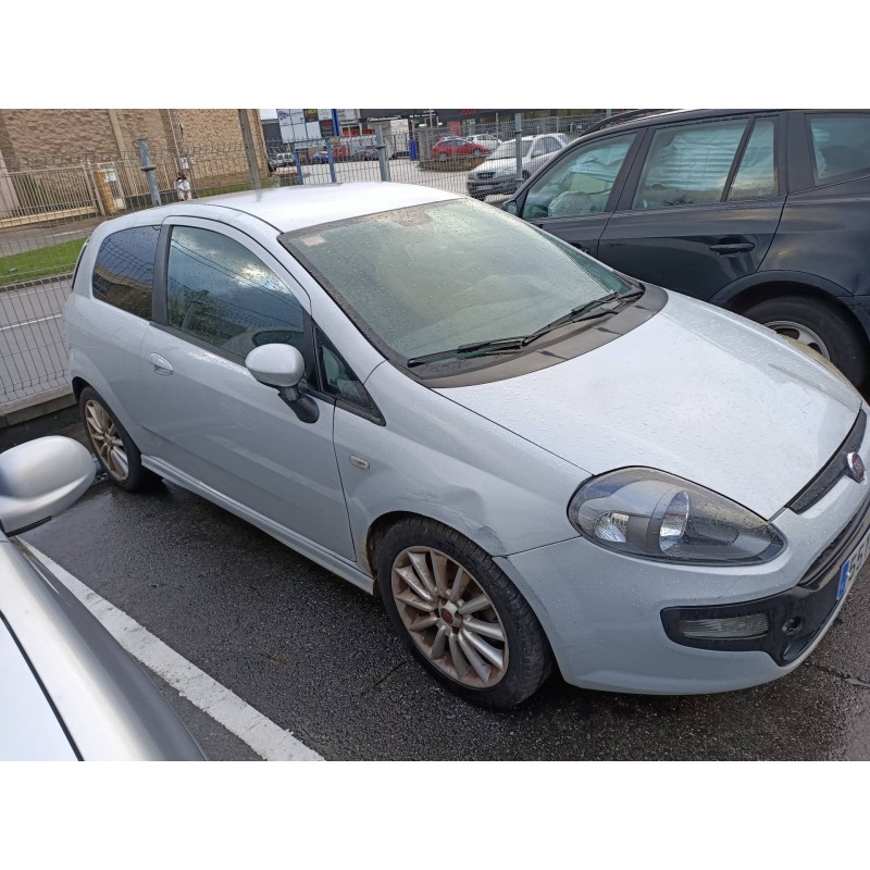 fiat punto (evo) (199) del año 2010