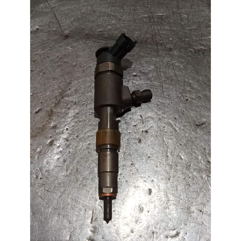 Recambio de inyector para peugeot 5008 (0u_, 0e_) 1.6 bluehdi 120 referencia OEM IAM 0445110566 027766 BOSCH