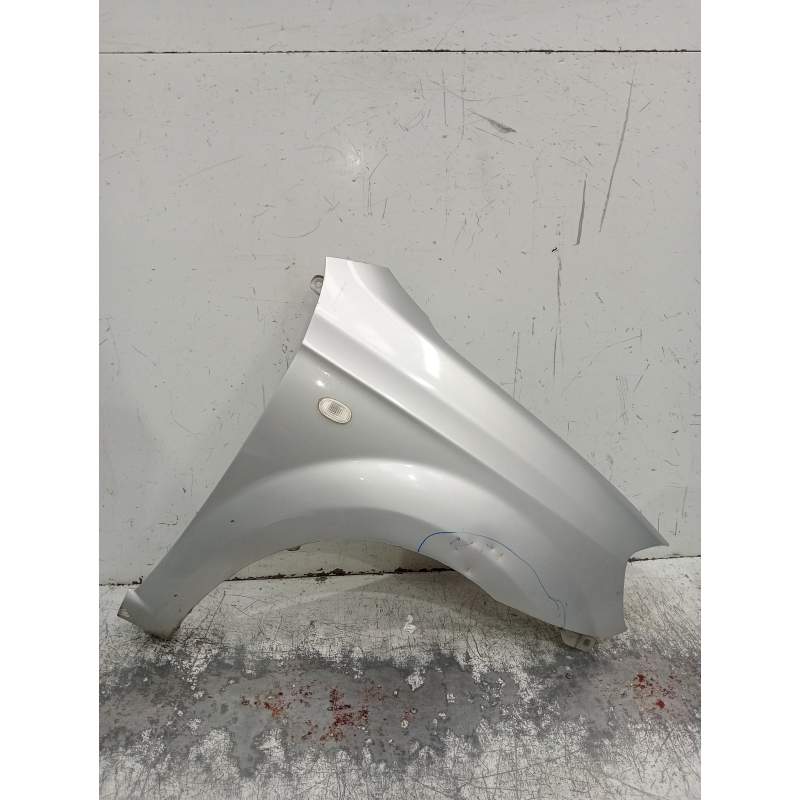 Recambio de aleta delantera derecha para chevrolet aveo / kalos sedán (t250, t255) 1.4 referencia OEM IAM   