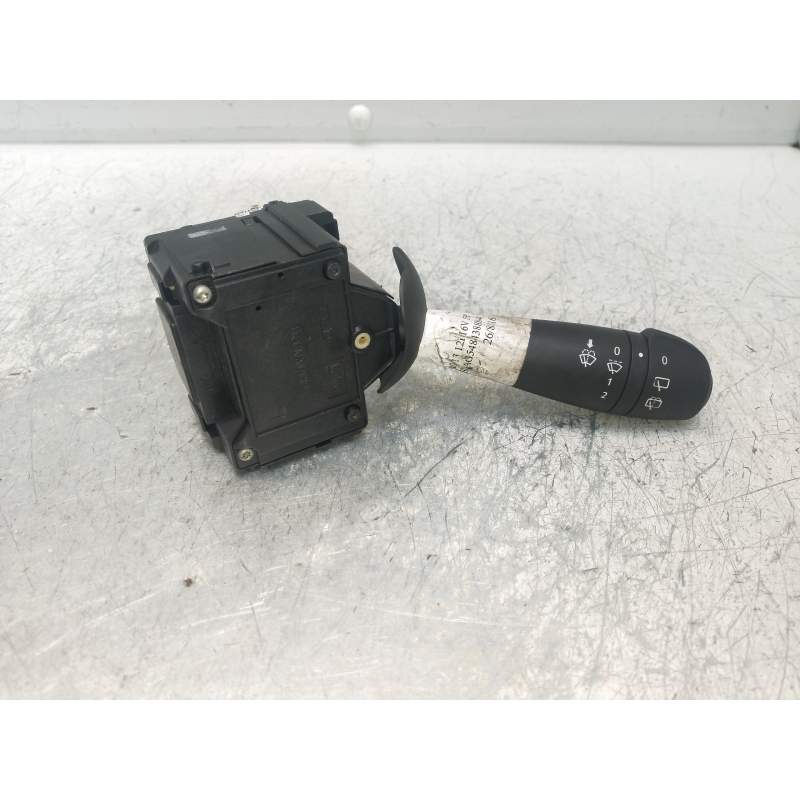 Recambio de mando limpia para dacia sandero 1.2 16v cat referencia OEM IAM 681727472R  2008