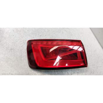 PILOTO TRASERO IZQUIERDO 8V5945095A 