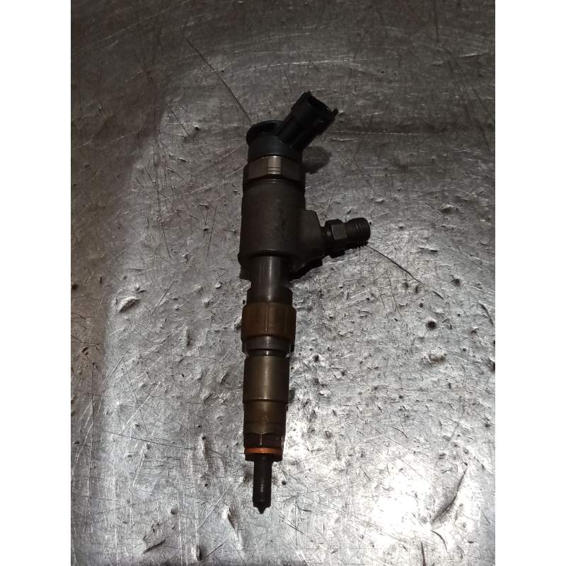 Recambio de inyector para peugeot 5008 (0u_, 0e_) 1.6 bluehdi 120 referencia OEM IAM 0445110566 027766 BOSCH