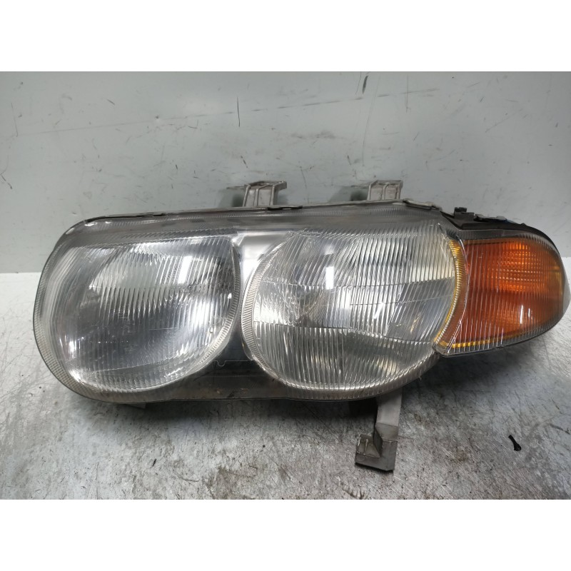 Recambio de faro izquierdo para mg rover mg zs zs 180 referencia OEM IAM   