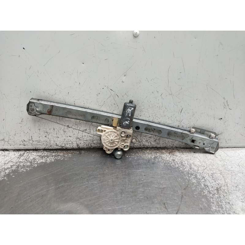 Recambio de elevalunas delantero izquierdo para mercedes-benz clase a (w168) referencia OEM IAM 0130822016  5P