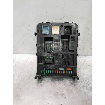CAJA RELES / FUSIBLES 9664969380 281215426A 2004